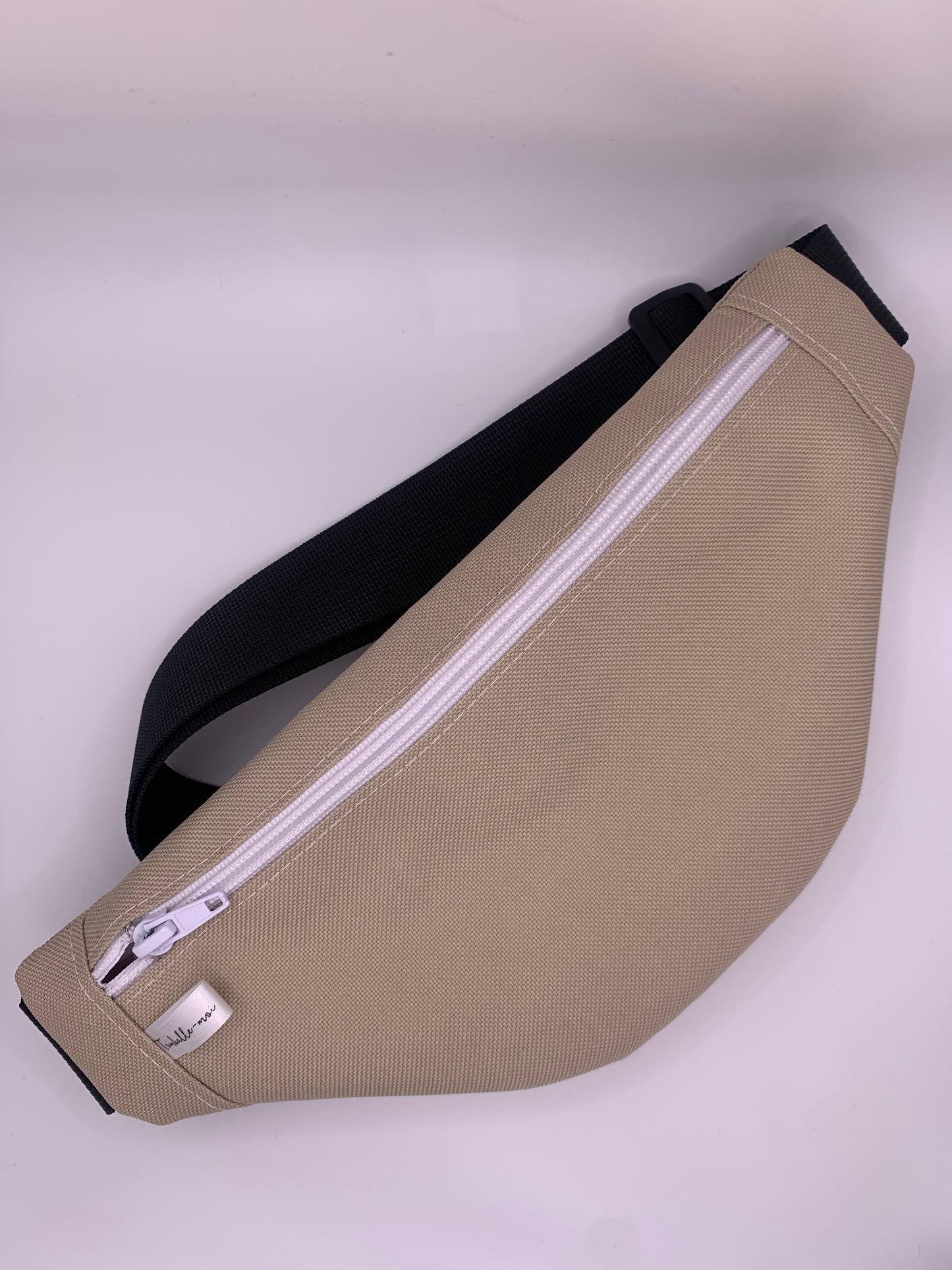 Sac banane beige adapté aux électrostimulateurs