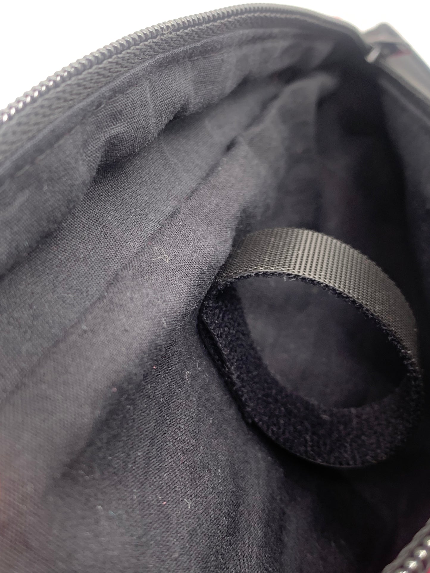 Sac banane noir adapté aux électrostimulateurs