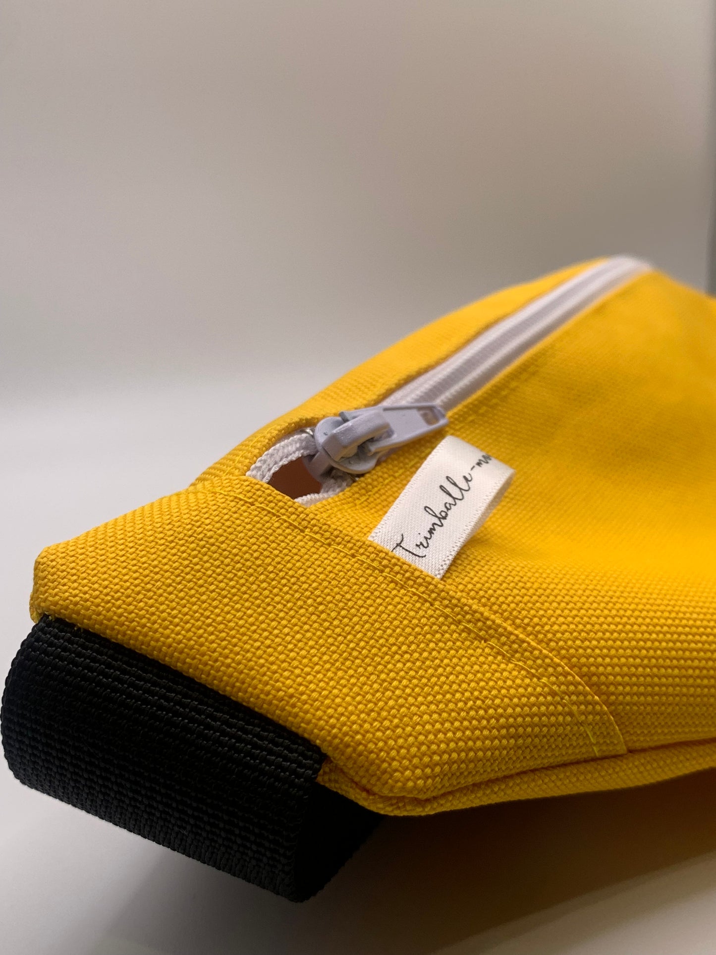 Sac banane jaune adapté aux électrostimulateurs